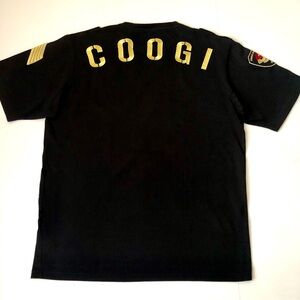 COOGI - Vintage Black T-Shirt With Gold Insignia & Outback Sleeve Patches - XXL